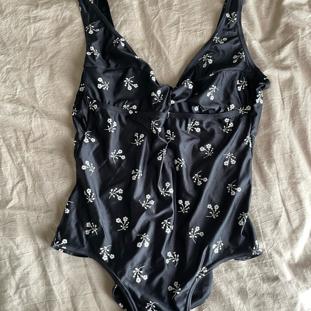 Black White Front Twist Low Scoop Back Swimsuit from South Africa